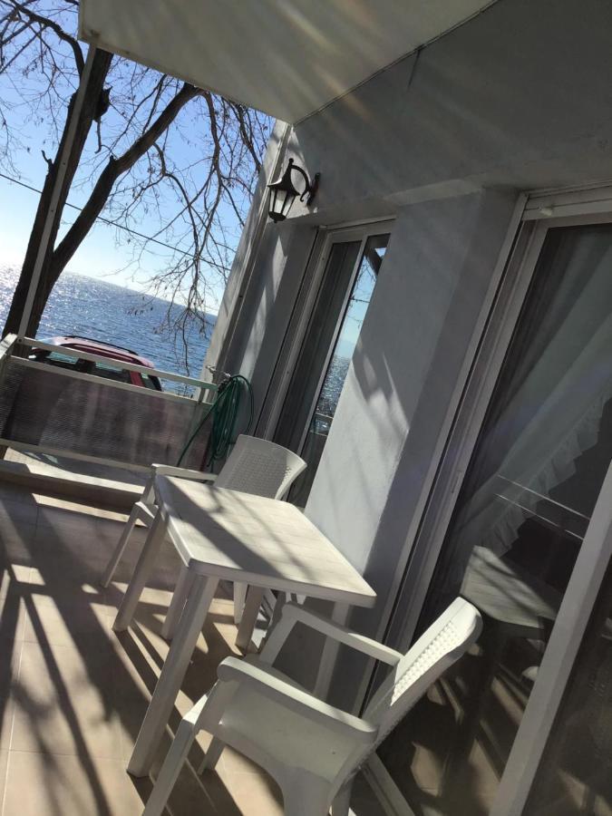 Ammos Apartments Nea Karvali Exteriör bild