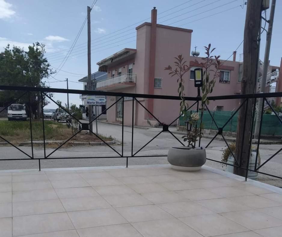 Ammos Apartments Nea Karvali Exteriör bild