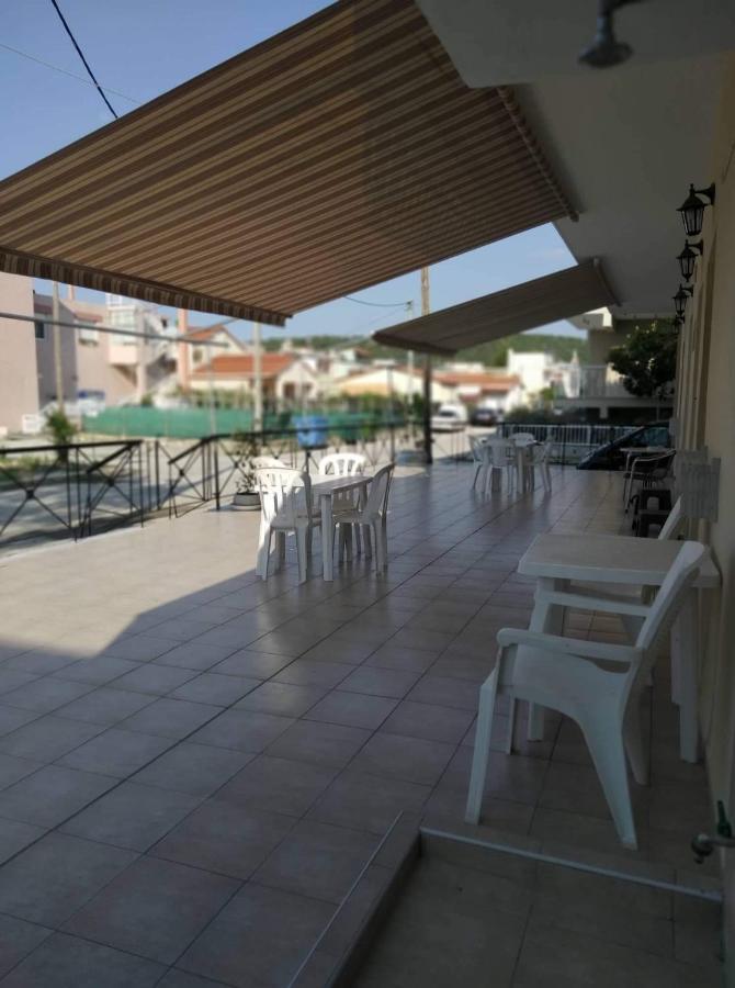 Ammos Apartments Nea Karvali Exteriör bild