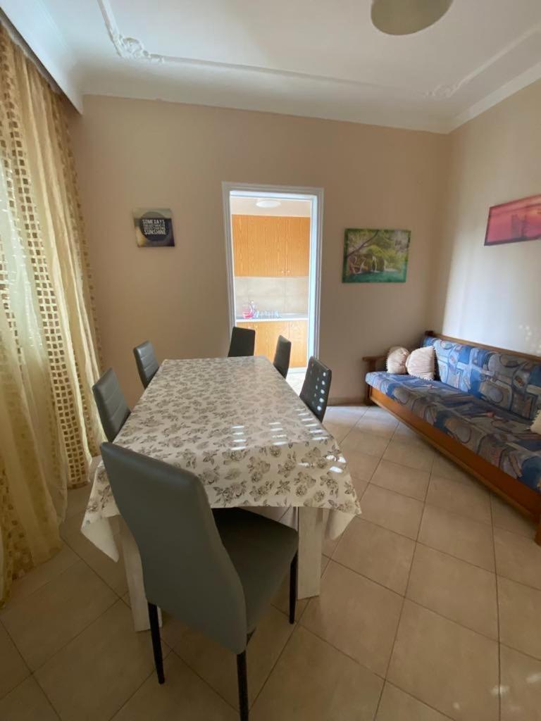 Ammos Apartments Nea Karvali Exteriör bild