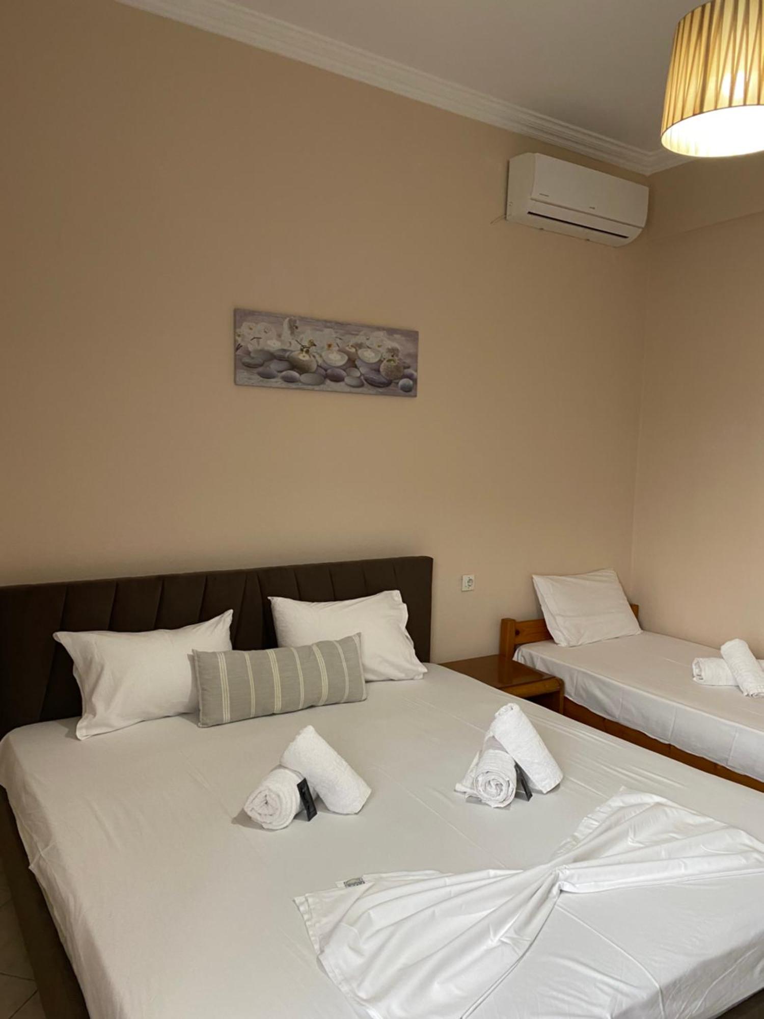 Ammos Apartments Nea Karvali Exteriör bild
