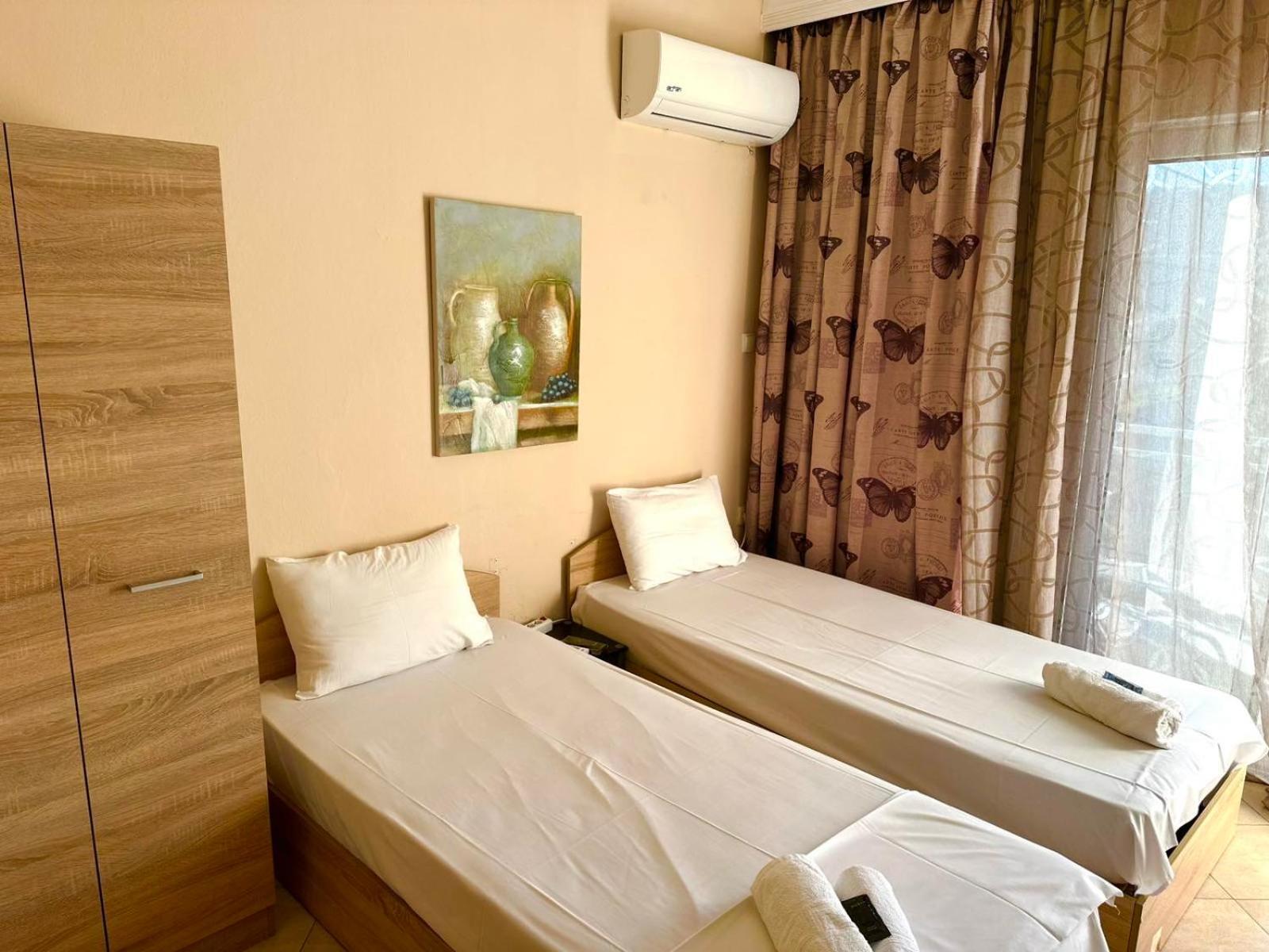 Ammos Apartments Nea Karvali Exteriör bild