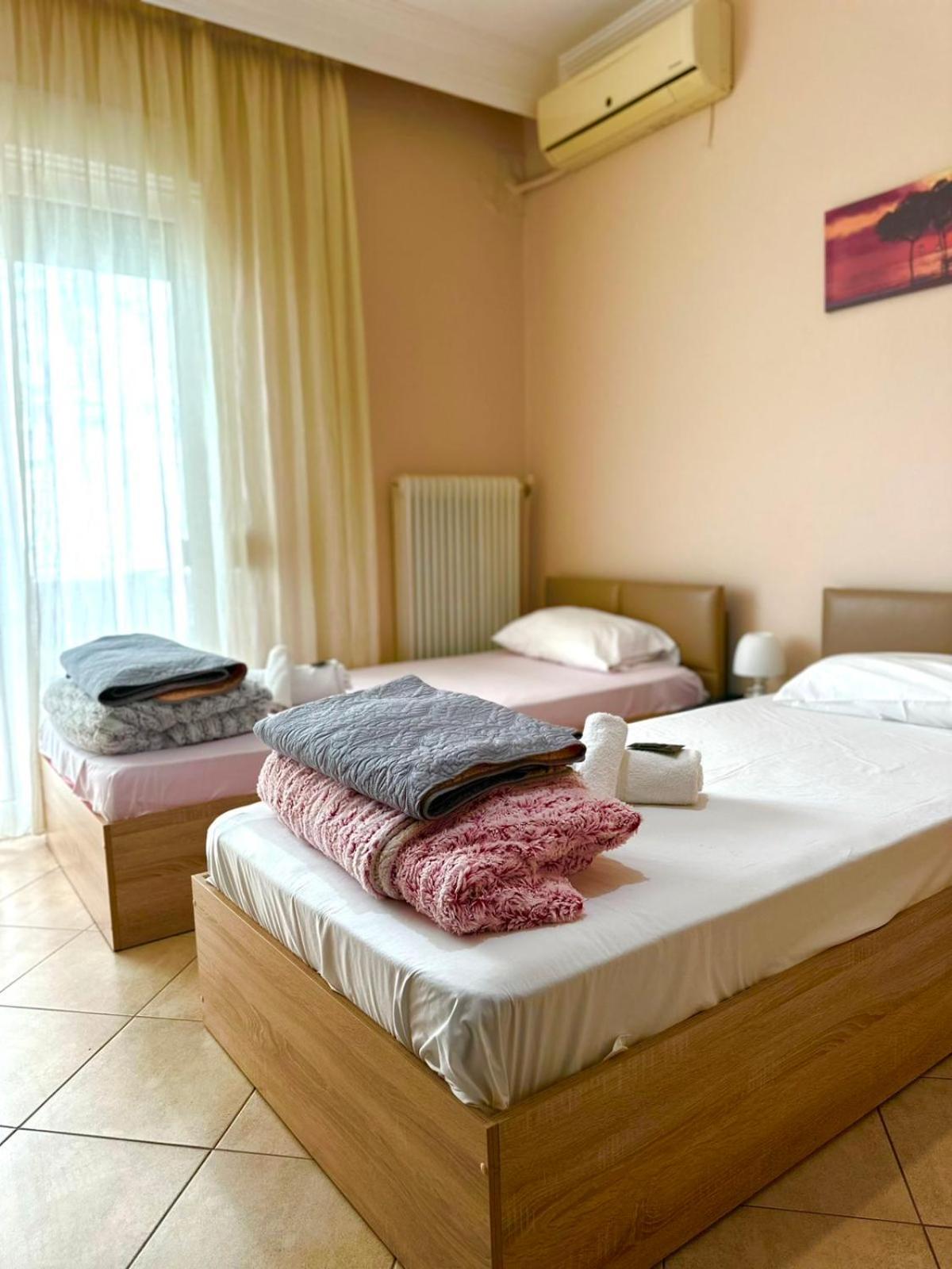 Ammos Apartments Nea Karvali Exteriör bild